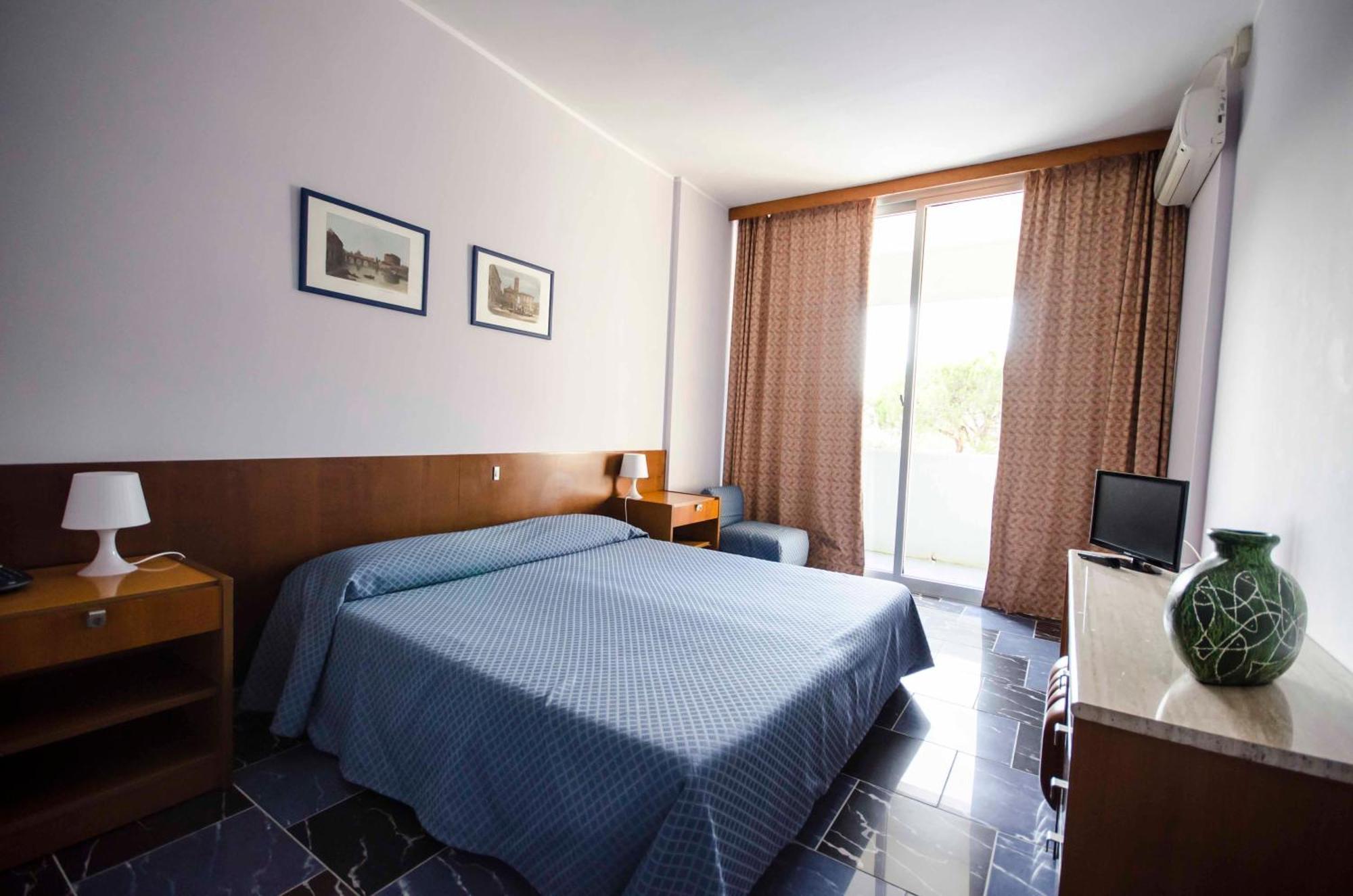 Grand Hotel Helios Tarquinia Habitación foto