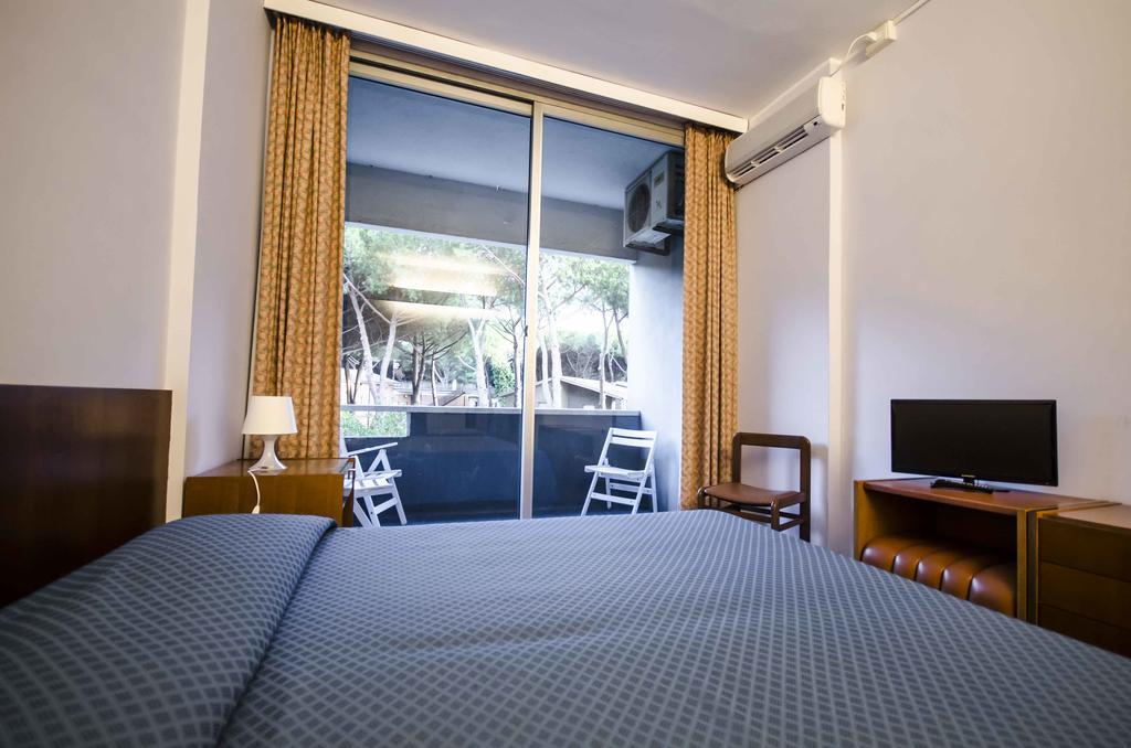 Grand Hotel Helios Tarquinia Habitación foto